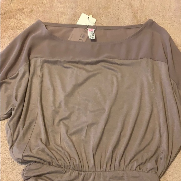 Mini dress with sheer shoulders - Picture 2 of 6